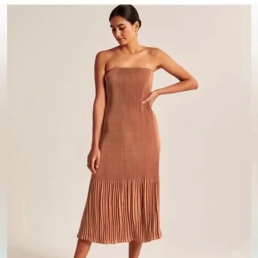 Abercrombie Giselle Pleated Midi Dress - Picture 5 of 5